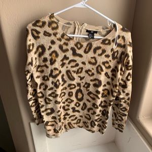 Leopard 3/4 sleeve sweater